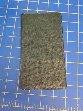 Louis Vuitton Dark Green Textured Leather Long Slim Wallet 7x5 Preloved